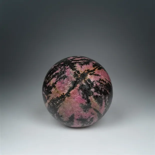 Sfera di Rodonite, 9,0 cm, unico 002 | grossista gemme e pietre curative
