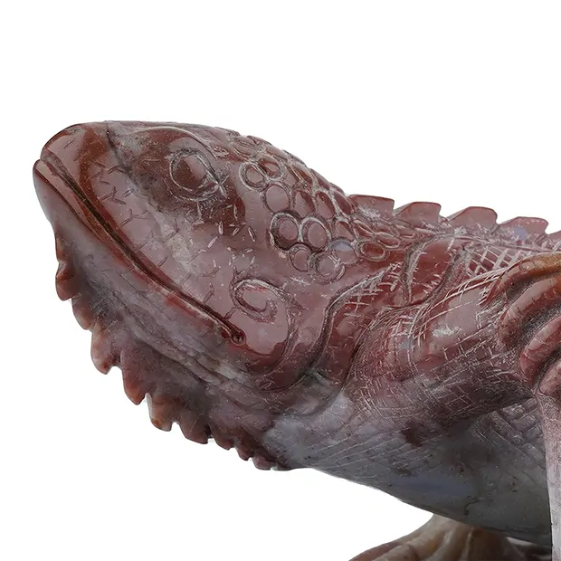 Engraving iguanas, Sardonyx 7 x 20cm, unique 002 | Marco Schreier