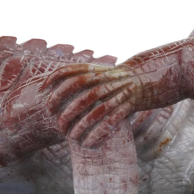 Engraving iguanas, Sardonyx 7 x 20cm, unique 002 | Marco Schreier