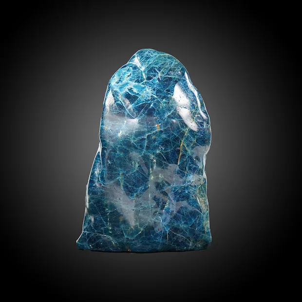 Apatite polie Pièces uniques Freeform 002, 23 x 15,5cm | Marco Schreier
