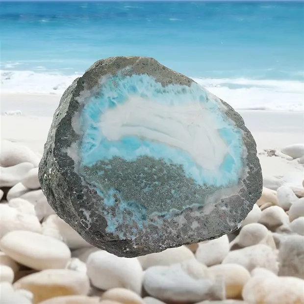 Disco di Larimar, 13,5 x 11,5 cm, esemplare unico 019 | Marco Schreier