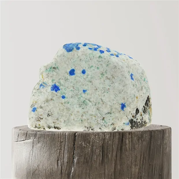 K2 a forma libera (Azurite in Gneiss) esemplare unico 006, 8cm | Marco Schreier