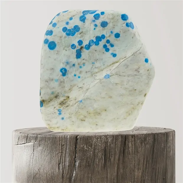 Freeform K2 (Azurite in Gneiss) unique specimen 012, 10cm | Marco Schreier