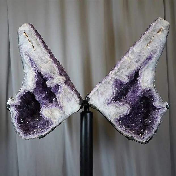 Amethyst pair "Butterfly on metal stand" | wholesaler gems & healing stones
