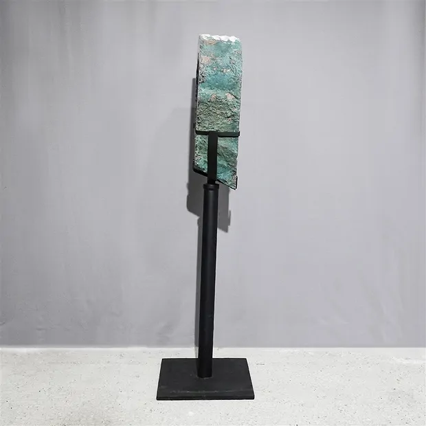 Ametista su stand Unique 109 | gemme, pietre curative e gioielli all'ingrosso