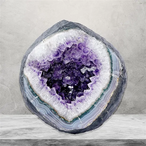 Amethyst cave unique 529 | wholesaler - gems, precious & healing stones, jewelry