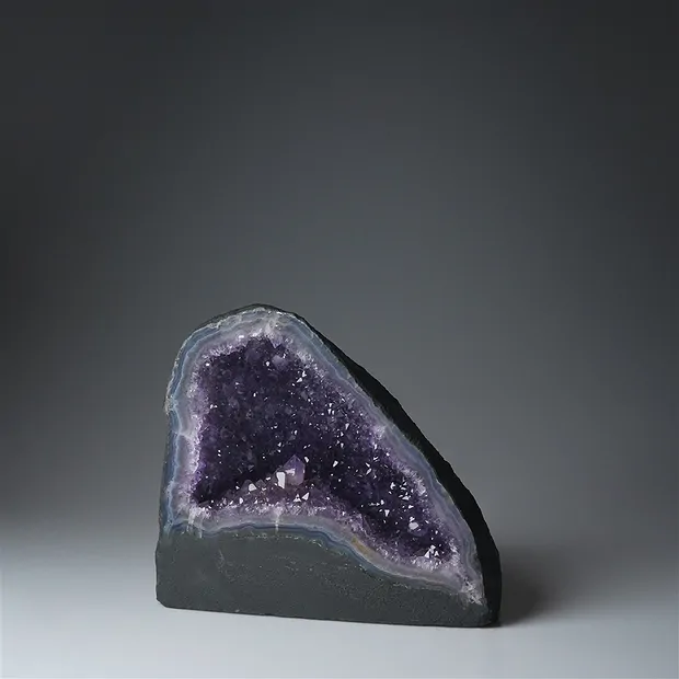 Géodes d'Améthyste poli Pièces uniques 552 | Marco Schreier