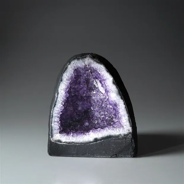 Polished amethyst gland, 17cm, unique 565 | wholesaler gems & healing stones