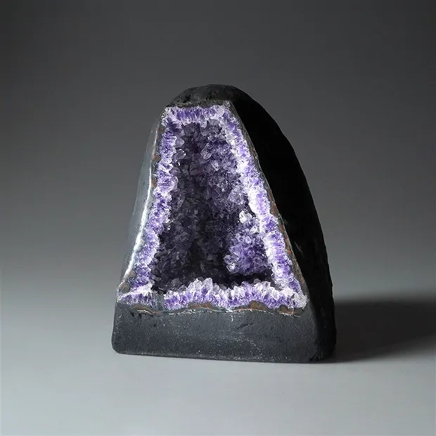 Polished amethyst gland, 17cm, unique 570 | wholesaler gems & healing stones