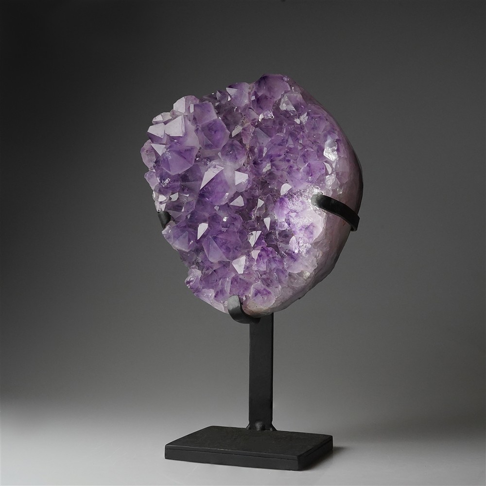 Formazione di ametista su supporto, 32,5 cm, pezzo unico 256 | Marco Schreier