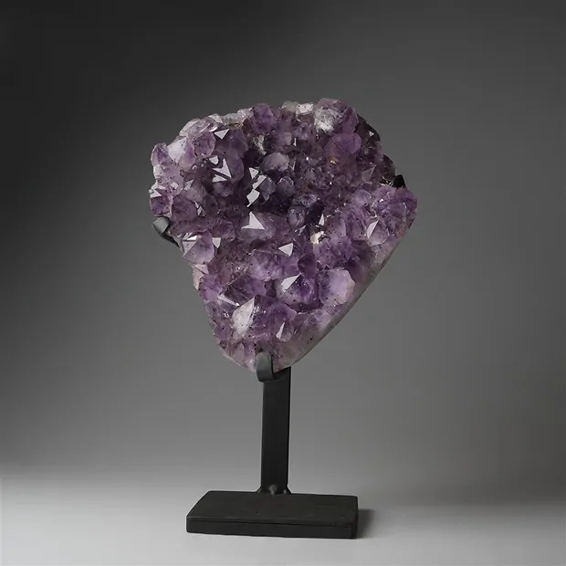 Formation amethyst on stand, 33cm, unique 258 | wholesaler gems & healing stones