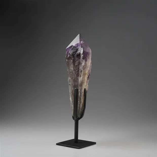 Amethyst Point on stand, 27cm, unique 265 | wholesaler gems & healing stones