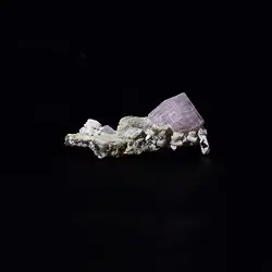 2806020004 Touffe d'apatite, 1,5 x 4,1cm, Pièces uniques 004 | Marco Schreier