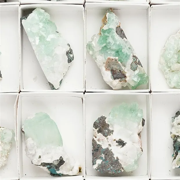 Zeolite / Apofillite Flat Unique 005 | grossista gemme e pietre curative