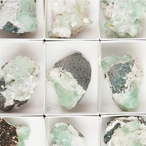 Zéolite / Apophyllite Flat Pièces uniques 009 | Marco Schreier