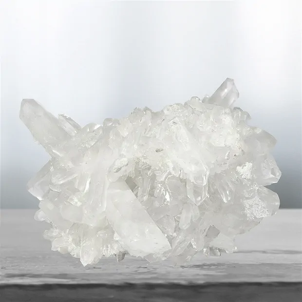 Quarzo himalayano, 13 x 07 cm, unico 240 | grossista gemme e pietre curative