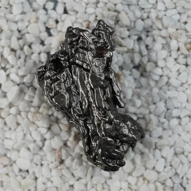Météorite (Campo del Cielo), 6,0cm, Pièces uniques 041 | Marco Schreier