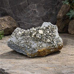 2806124071 Pasos de pirita y cuarzo, 19 x 13 cm, pieza única 071 | Marco Schreier