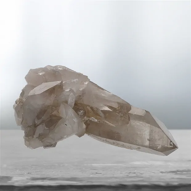 Stufe Rauchquarz Unikat 011, 8cm | Großhändler Edelsteine, Heilsteine & Schmuck