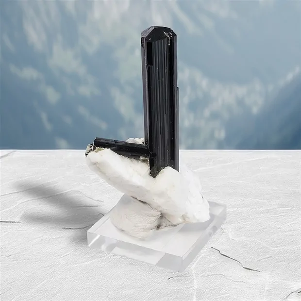 Tourmaline (black) crystal (Skardu), 4.5 cm, unique 019 | Marco Schreier