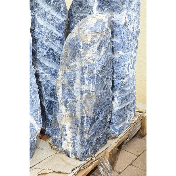 Pietra grezza Sodalite unica 006 (70cm / 78kg) | Marco Schreier