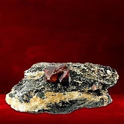 2806162019 Zircone (giacinto) su matrice unica 019 | grossista gemme e pietre curative