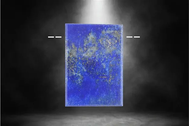 Cabochon brut/poli Lapis-lazuli percé Pièces uniques 055 | Marco Schreier