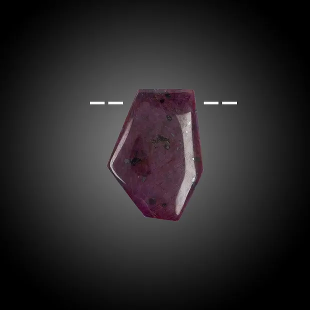 Rubino cabochon forato unico 041 | Gemme Schreier, pietre curative e gioielli
