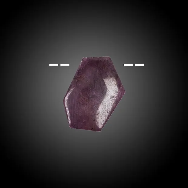 Cabochon Rubis percé Pièces uniques 057 | Marco Schreier