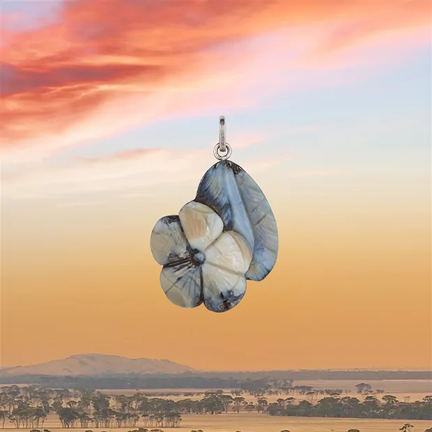 Pendentif Boulder-Opal Pièces uniques 036, 4,4cm | Marco Schreier