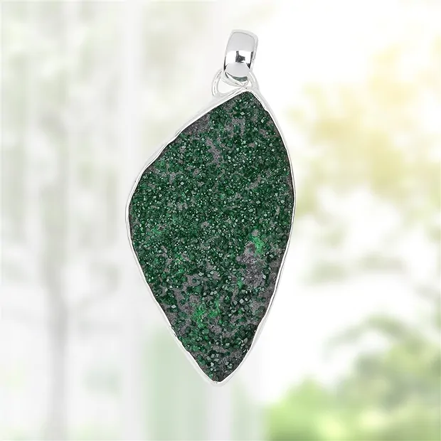 Anhänger Uwarowit Unikat 036, 5,6cm | Schreier Edelsteine, Heilsteine & Schmuck