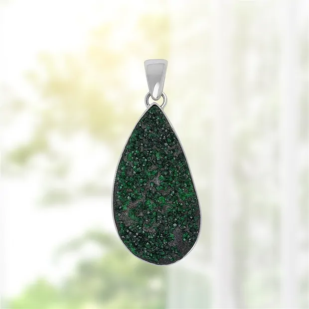 Uvarovite pendant, 4.6 cm, rhodiniert, unique 059 | Marco Schreier