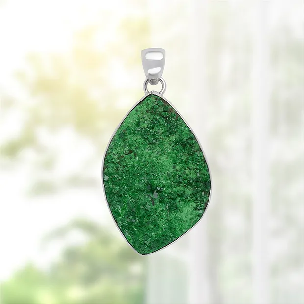 Pendentif Uvarovite, 5,2cm, rhodié, Pièces uniques 065 | Marco Schreier