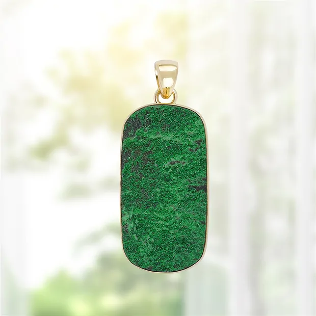 Pendentif Uvarovite, 5,6cm, doré, Pièces uniques 088 | Marco Schreier