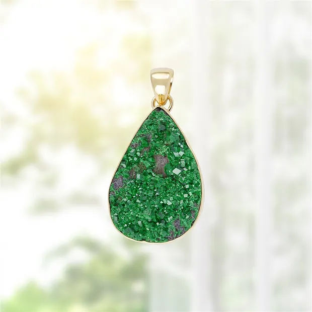 Uvarovite pendant, 4.6 cm, gold-plated, unique 100 | Marco Schreier