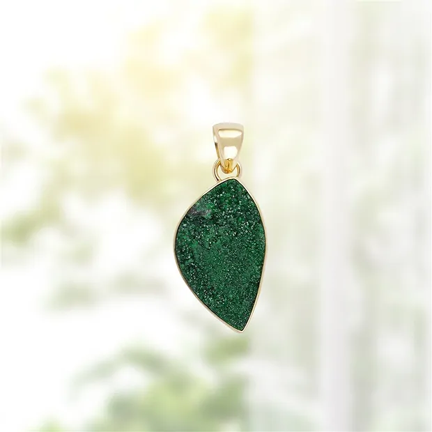 Pendentif Uvarovite, 4,2cm, doré, Pièces uniques 107 | Marco Schreier