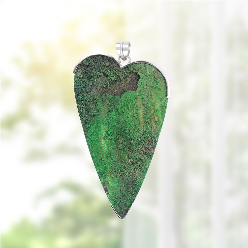 Uvarovite pendant, 9.0 cm, unique 111 | wholesale gems, healing stones & jewelry