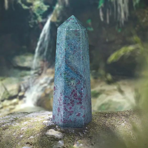 Spitzen Disthen mit Rubin, 15cm, Unikat 004 | Edelsteine, Heilsteine & Schmuck