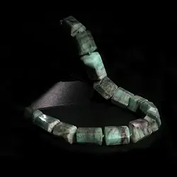 2821144001 Rang de collier cylindre six faces Émeraude Pièces uniques 001 | Marco Schreier