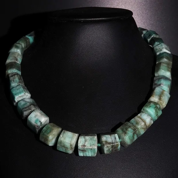 Strand cylinder six-sided emerald unique 003 | wholesaler gems & healing stones