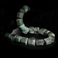 2821144004 Rang de collier cylindre six faces Émeraude Pièces uniques 004 | Marco Schreier