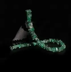 2821144006 Strand of faceted emerald sliver unique #006 | wholesaler gems & healing stones