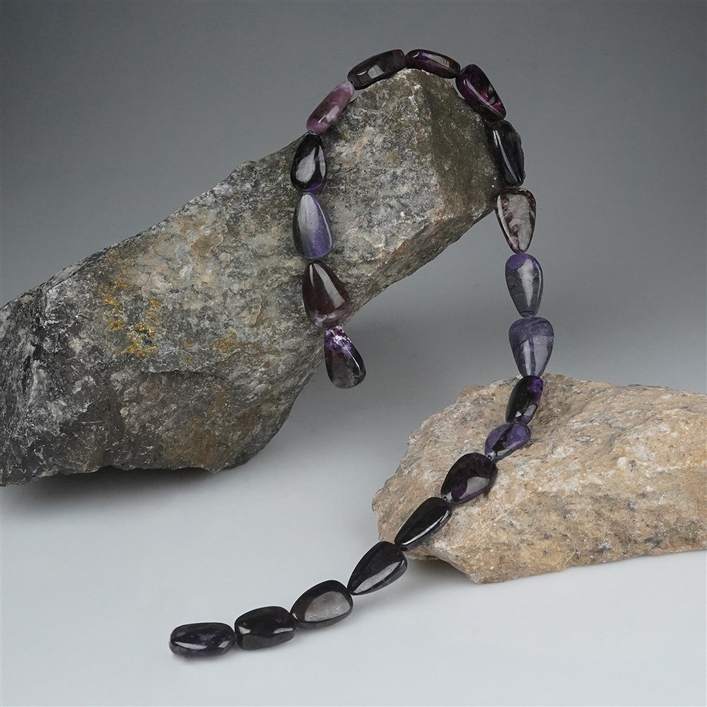 Sugilite unica 008 | fornitore all'ingrosso di gemme, pietre curative e gioielli