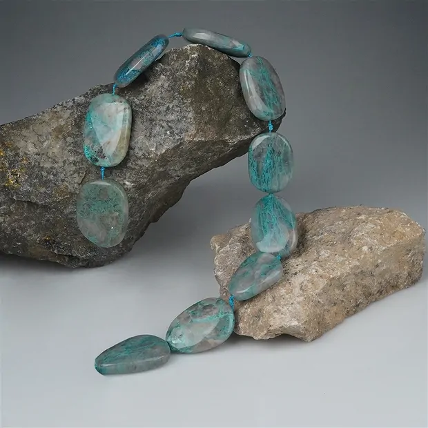 Filone di shattuckite unico 010 | gemme, pietre curative e gioielli all'ingrosso