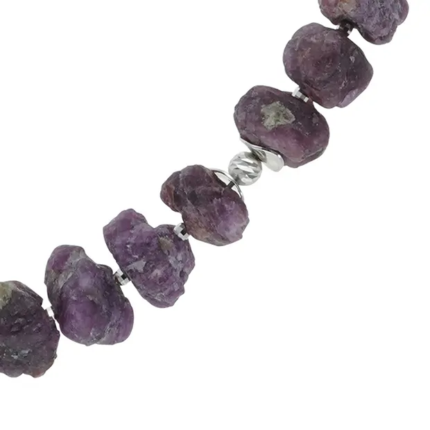 Atelierkette Spinell (rot), Rohkristalle, rhodiniert | Marco Schreier