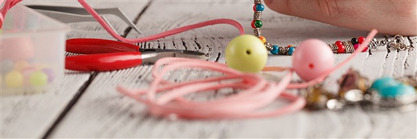 Anudado de seda, alambre de joyería, Hilo elástico | Marco Schreier