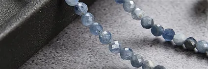 Edelstreinstränge Disthen (Kyanit) | Großhandel Edelsteine, Heilsteine & Schmuck