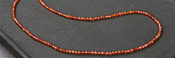 Cadenas de Circonia cúbica | piedras preciosas, piedras curativas y joyería