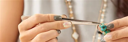 Pinces à bijoux, aiguilles à perles & plateaux de perlage | Marco Schreier