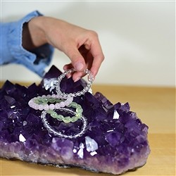 D&#xE9;charger, nettoyer, recharger les pierres pr&#xE9;cieuses